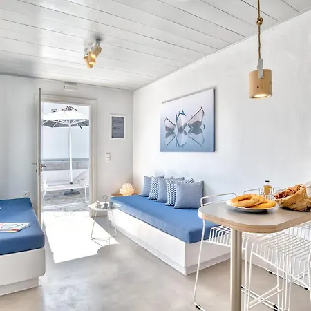 White Cliff * Náoussa