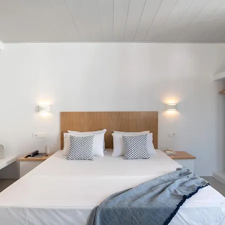 White Cliff Apartment Naousa (Paros)