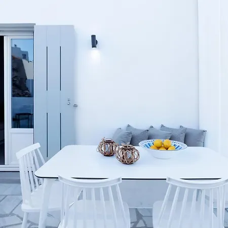 White Cliff Apartment