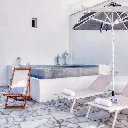 Apartment White Cliff Naousa (Paros)
