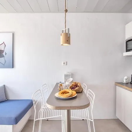 White Cliff Apartment Naousa (Paros)