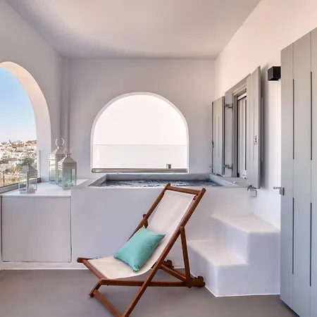 White Cliff Apartment *