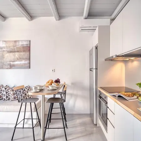 Apartment White Cliff Naousa (Paros)