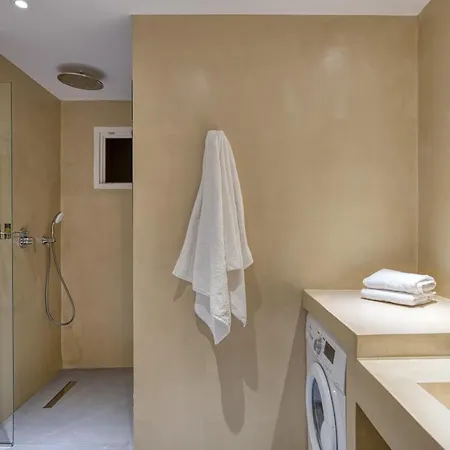 White Cliff Apartment Naousa (Paros)