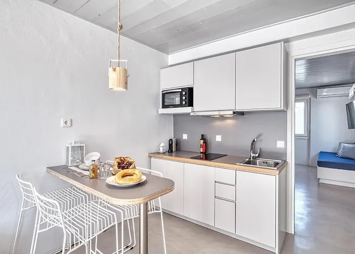 White Cliff Apartment Naousa (Paros)