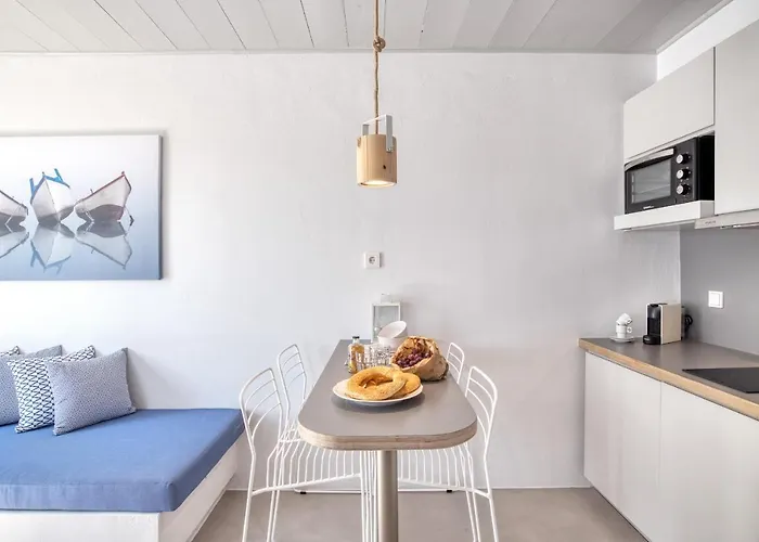 White Cliff Apartment Naousa (Paros)
