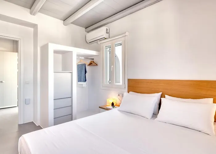 White Cliff Apartment Naousa (Paros)